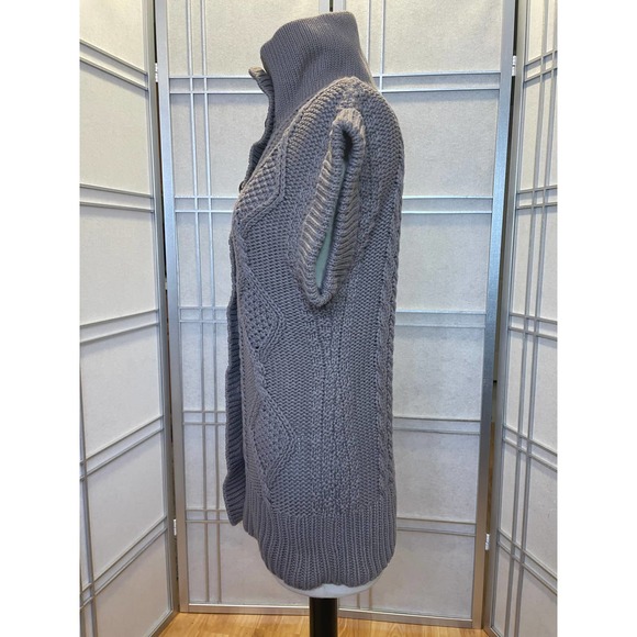 *Banana Republic Cable Knit Mock turtle Button Down Camel Sweater size Small - Picture 2 of 5